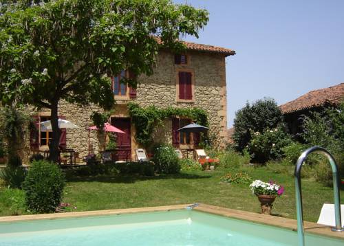 Auberge des Côteaux de Gascogne : Bed and Breakfast near Escanecrabe