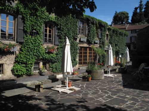Hostellerie Les Magnolias : Hotel near Saint-Sever-du-Moustier