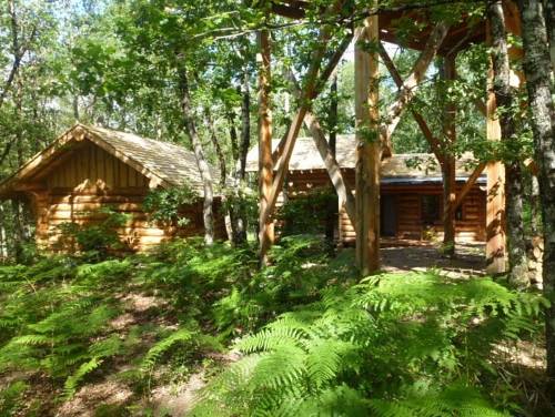 Les Cabanes Silvae : Bed and Breakfast near Cahus