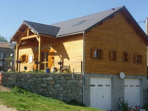 Le Chalet du Roc : Bed and Breakfast near Brenoux