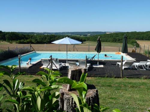 Canel : Bed and Breakfast near Luzech