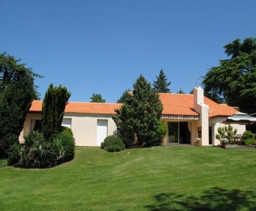 Logis du Parc : Bed and Breakfast near Saint-André-Treize-Voies
