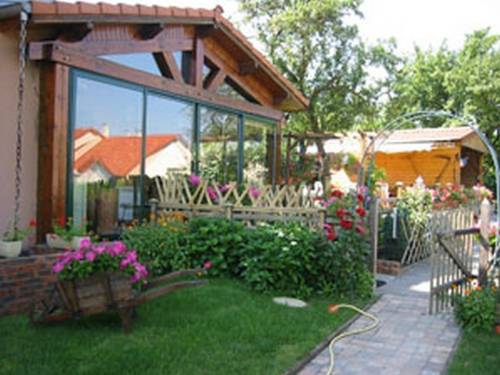 Chambre d'hôtes Les Hortensias : Bed and Breakfast near Belleau