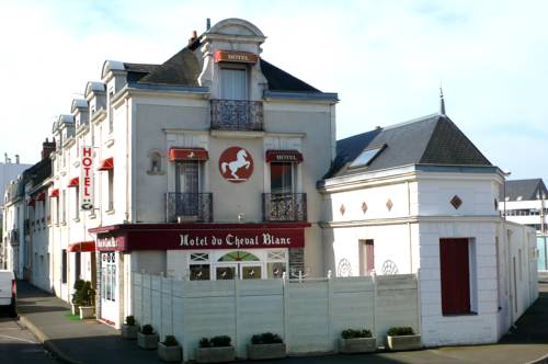 Hotel du Cheval blanc : Hotel near Rezé