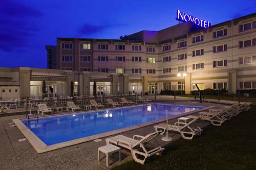 Novotel Bourges : Hotel near Sainte-Fauste