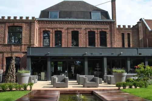 Chambres d'hôtes La Cour des Grands : Bed and Breakfast near Haute-Avesnes