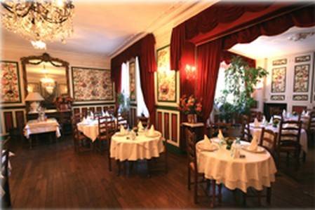 Hôtel de l'Est : Hotel near Courtaoult