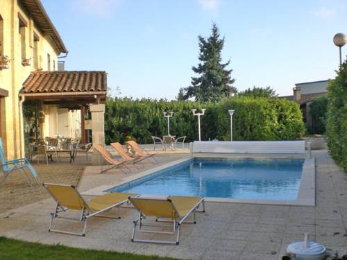 Gangloff Hotel Le Vatel : Hotel near Saint-Romain-la-Virvée