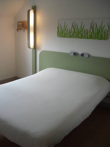 ibis budget Lorient Hennebont : Hotel near Plouray