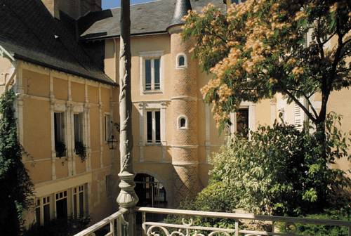 Grand Hôtel du Lion d'Or : Hotel near Loir-et-Cher