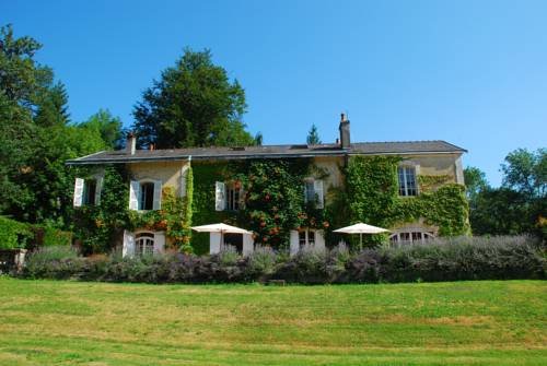 Domaine de La Brugere : Bed and Breakfast near Saint-Germain-des-Prés