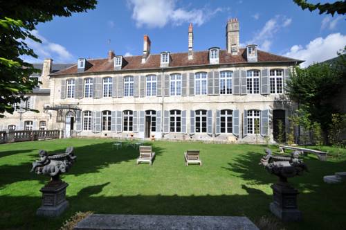 Hôtel de Panette, Maison d'Hôtes : Bed and Breakfast near Nohant-en-Goût