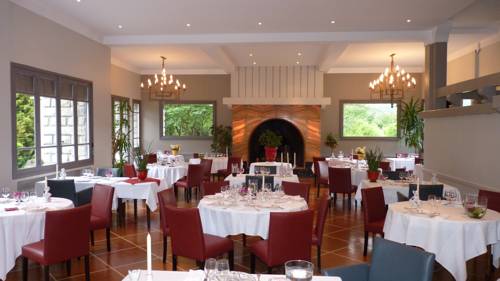 Hostellerie des 7 Molles : Hotel near Escanecrabe