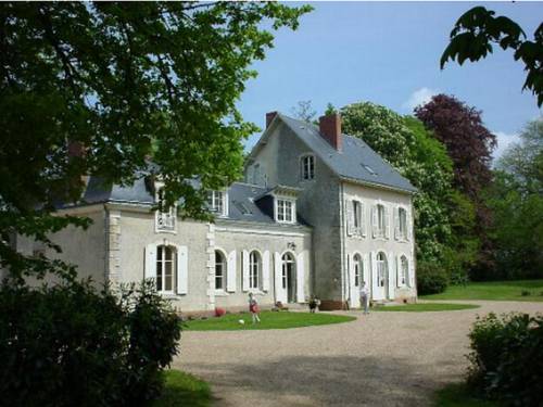 Le Château de Mondan : Bed and Breakfast near Mézeray