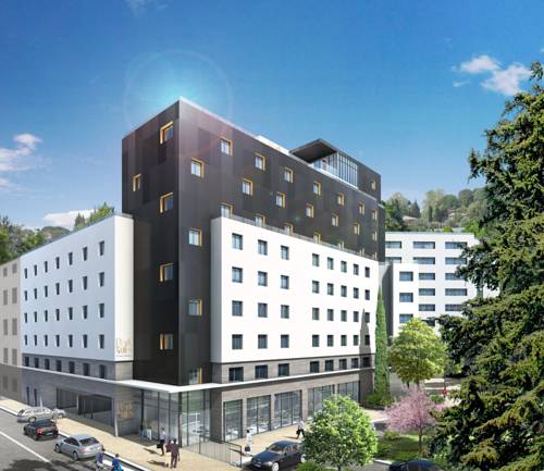 Park & Suites Elegance Lyon - Cité Internationale : Guest accommodation near Caluire-et-Cuire
