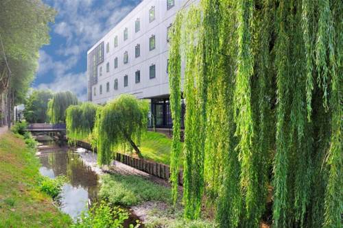Best Western Plus Evreux Palais Des Congrès : Hotel near Corneuil