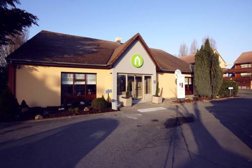 Campanile Creil - Villers-Saint-Paul : Hotel near Beaurepaire