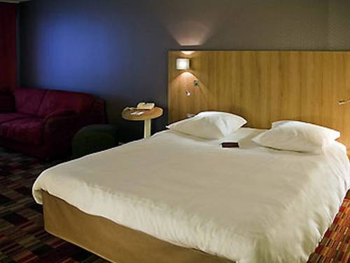 Mercure Atria Arras Centre : Hotel near Haute-Avesnes