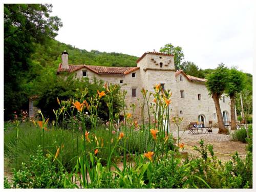 Le Moulin de Gauty : Bed and Breakfast near Tournemire