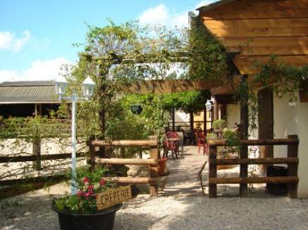 Chambres d'Hôtes Ferme de la Cordière : Bed and Breakfast near Tracy-Bocage