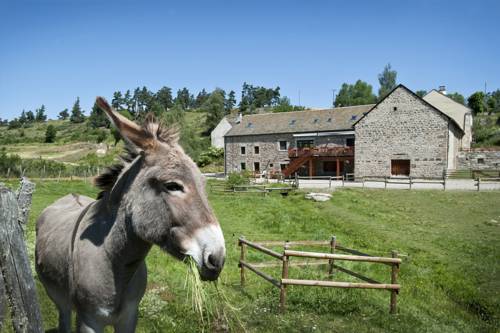 Les Granges de Bigose : Guest accommodation near Brenoux