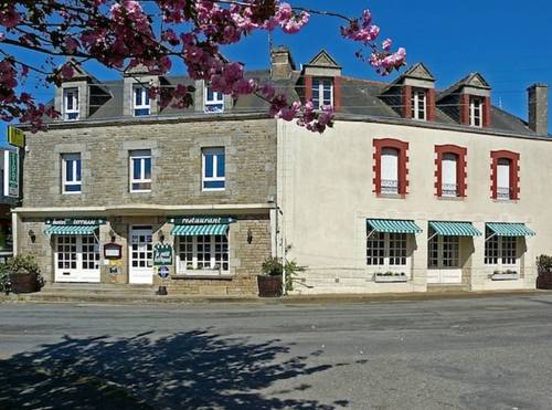 Logis Le Petit Keriquel : Hotel near Saint-Abraham
