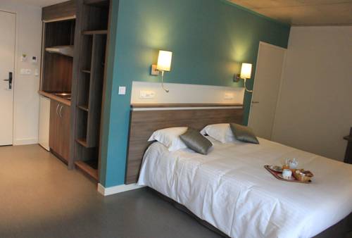 Inter-Hotel De La Chaussairie : Hotel near Corps-Nuds