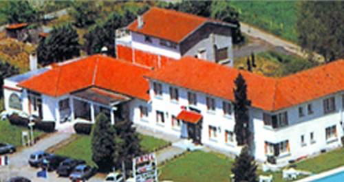 Hôtel Cuulong : Hotel near Escanecrabe
