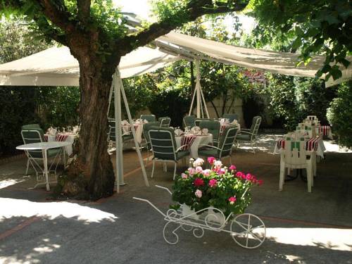Hôtel Beaurivage : Hotel near Blajan