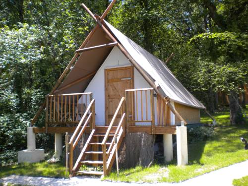 L'Abri des Chênes : Guest accommodation near Rouffignac
