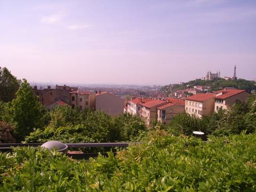 Chambres d'hôtes Les Soyeuses : Bed and Breakfast near Lyon 1er Arrondissement
