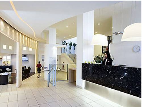 Mercure La Rochelle Vieux Port Sud : Hotel near La Rochelle