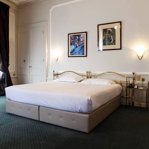 Grand Hotel, a Boscolo First Class Hotel : Hotel near Lyon