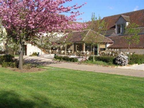Normandy Country Club : Hotel near Bellou-le-Trichard