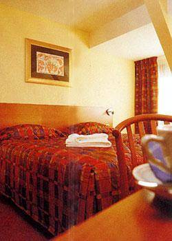 Hotel Le Chat Botte : Hotel near Bellaing