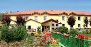 Hôtel Aster : Hotel near Meurthe-et-Moselle