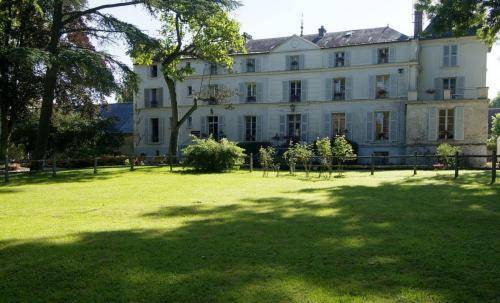 Hôtellerie Nouvelle de Villemartin : Hotel near Angerville