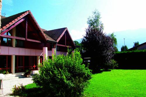 Le Clos Du Lac : Hotel near Meyrieux-Trouet