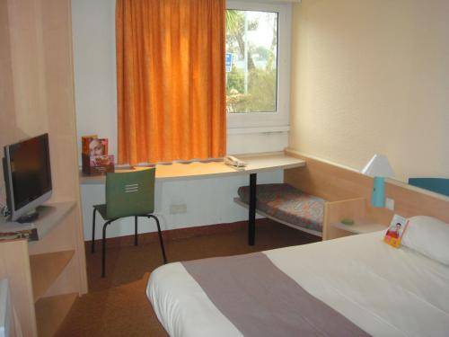 ibis Lorient Centre Hôtelier : Hotel near Plouray