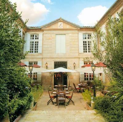 Les Trois Lys : Hotel near Gers
