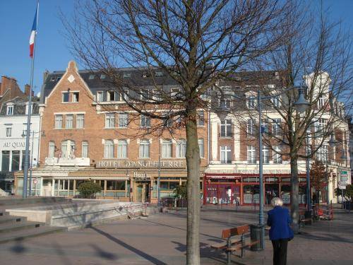 Hôtel d'Angleterre : Hotel near Lattre-Saint-Quentin