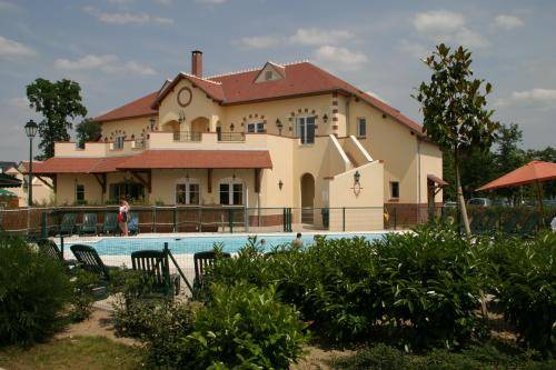 Les Portes de Sologne - Golf and Spa : Hotel near Orléans