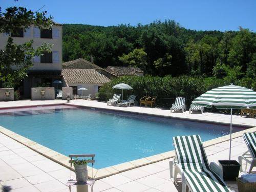 Domaine Le Bois Des Dames : Bed and Breakfast near Solérieux