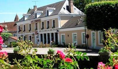 Logis Le Relais Saint Louis : Hotel near Condeau