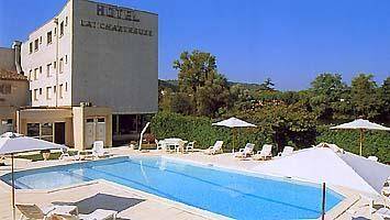 Hôtel La Chartreuse : Hotel near Luzech
