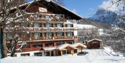 CHEVENOZ Map of Chevenoz 74500 France