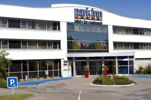 Park Inn by Radisson Lyon-Ouest : Hotel near Pollionnay