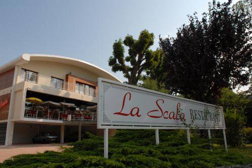 La Scala : Hotel near Angerville