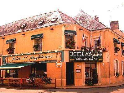 Logis Hôtel d'Angleterre : Hotel near Azé
