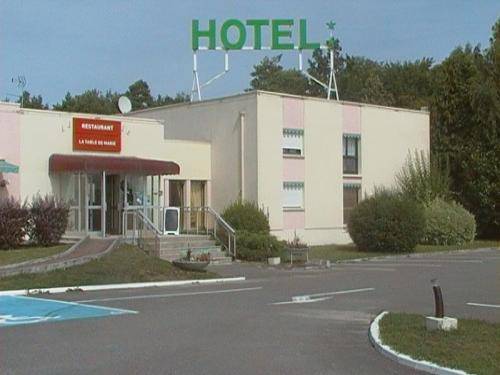 Le Forestia : Hotel near Bellegarde